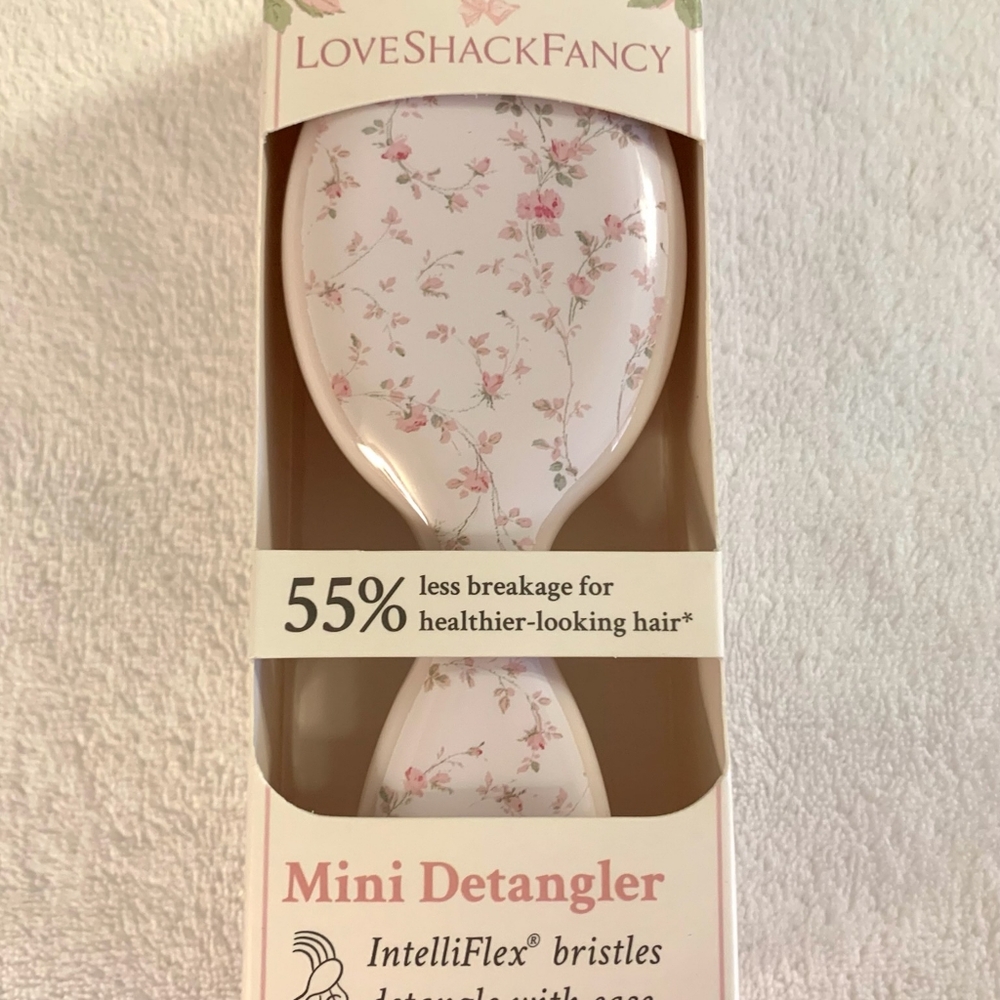 LoveShackFancy x Wet Brush Mini Detangler Pink English Ivy Brand New IN HAND!